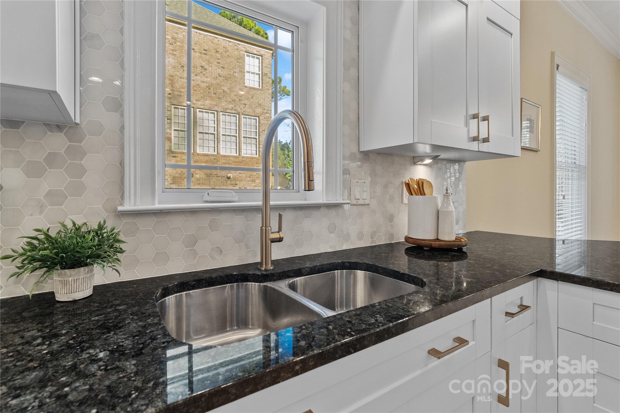 Madison Oaks - Residential