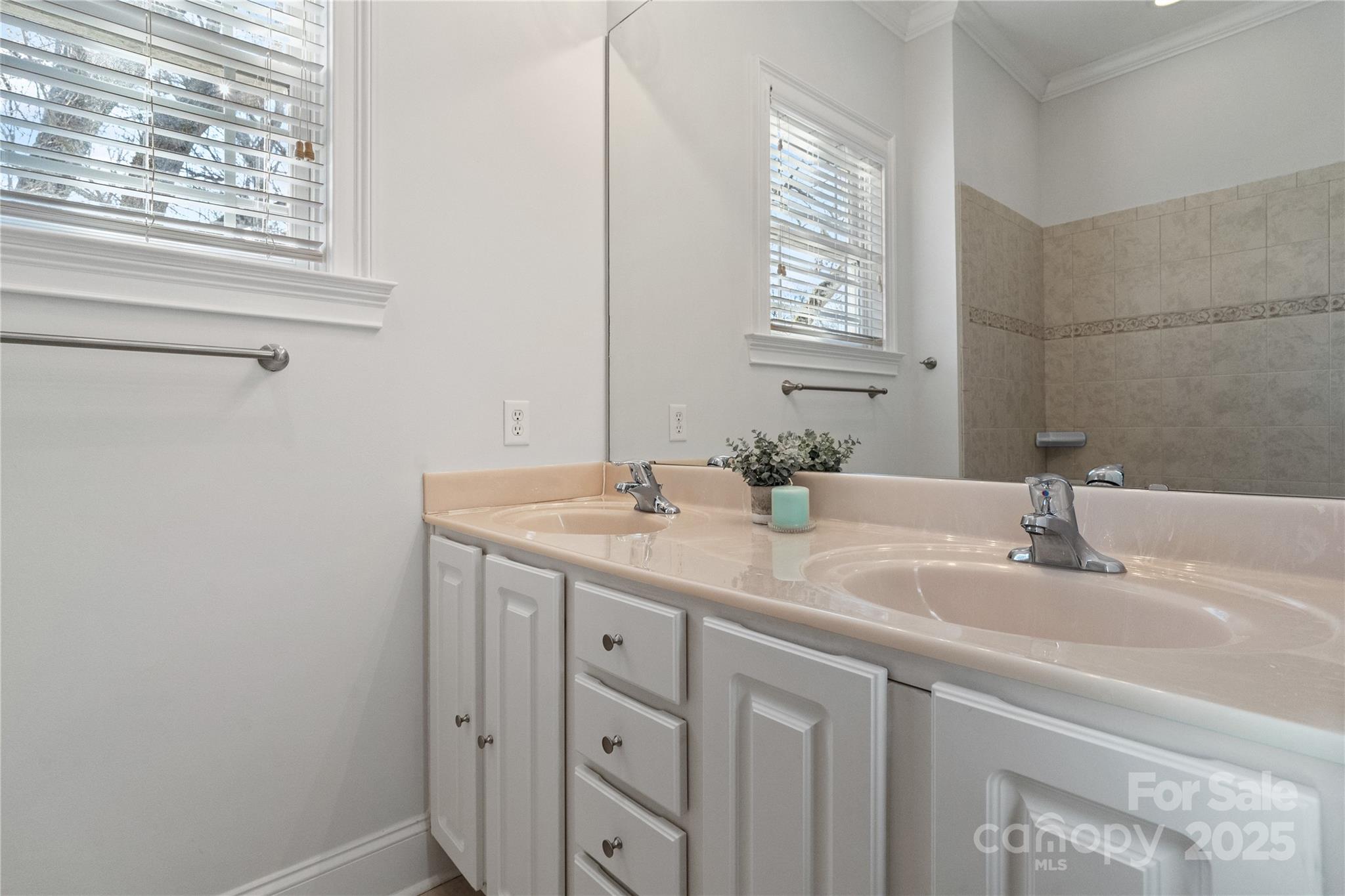 Madison Oaks - Residential