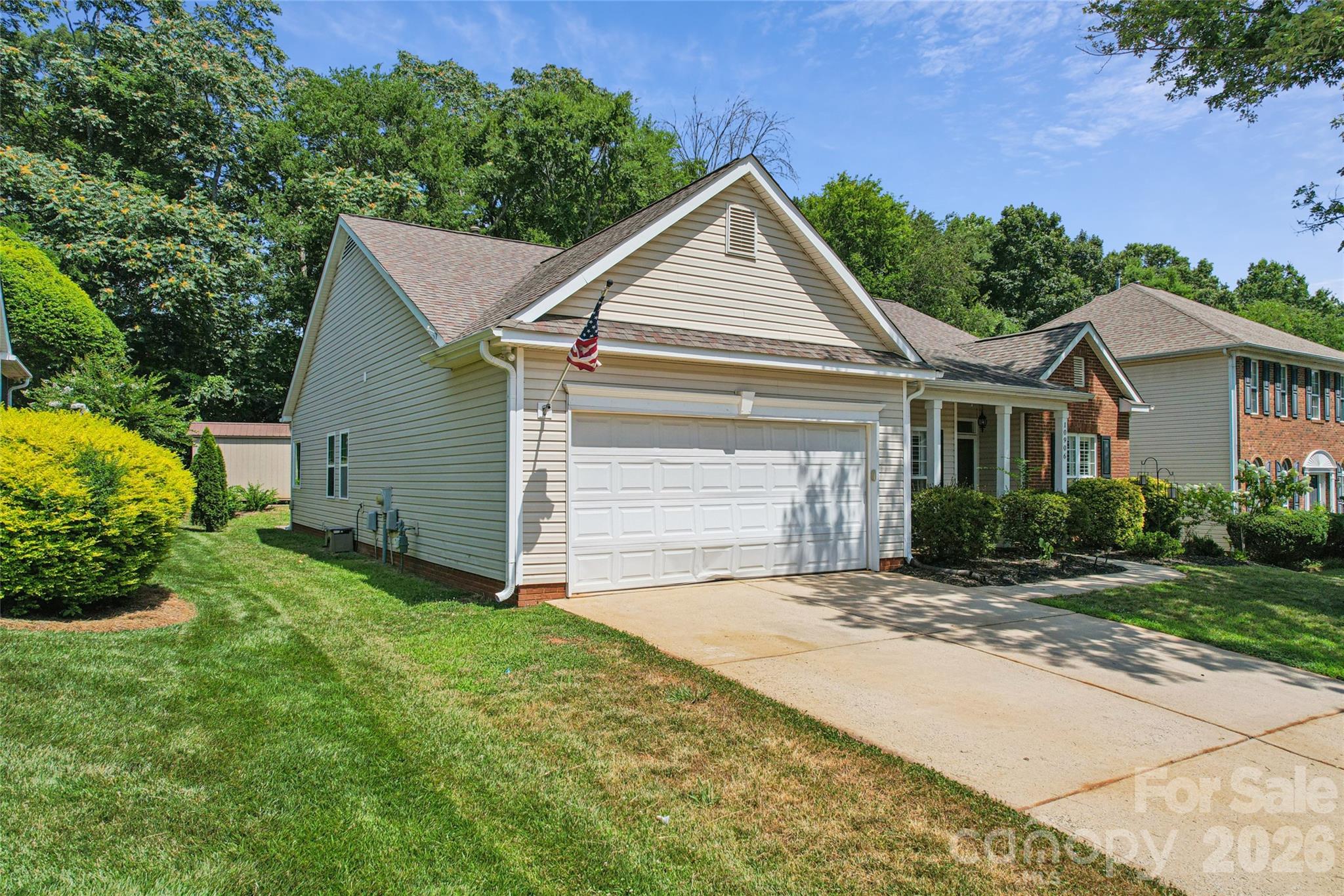 10906 Chamberlain Hall Court