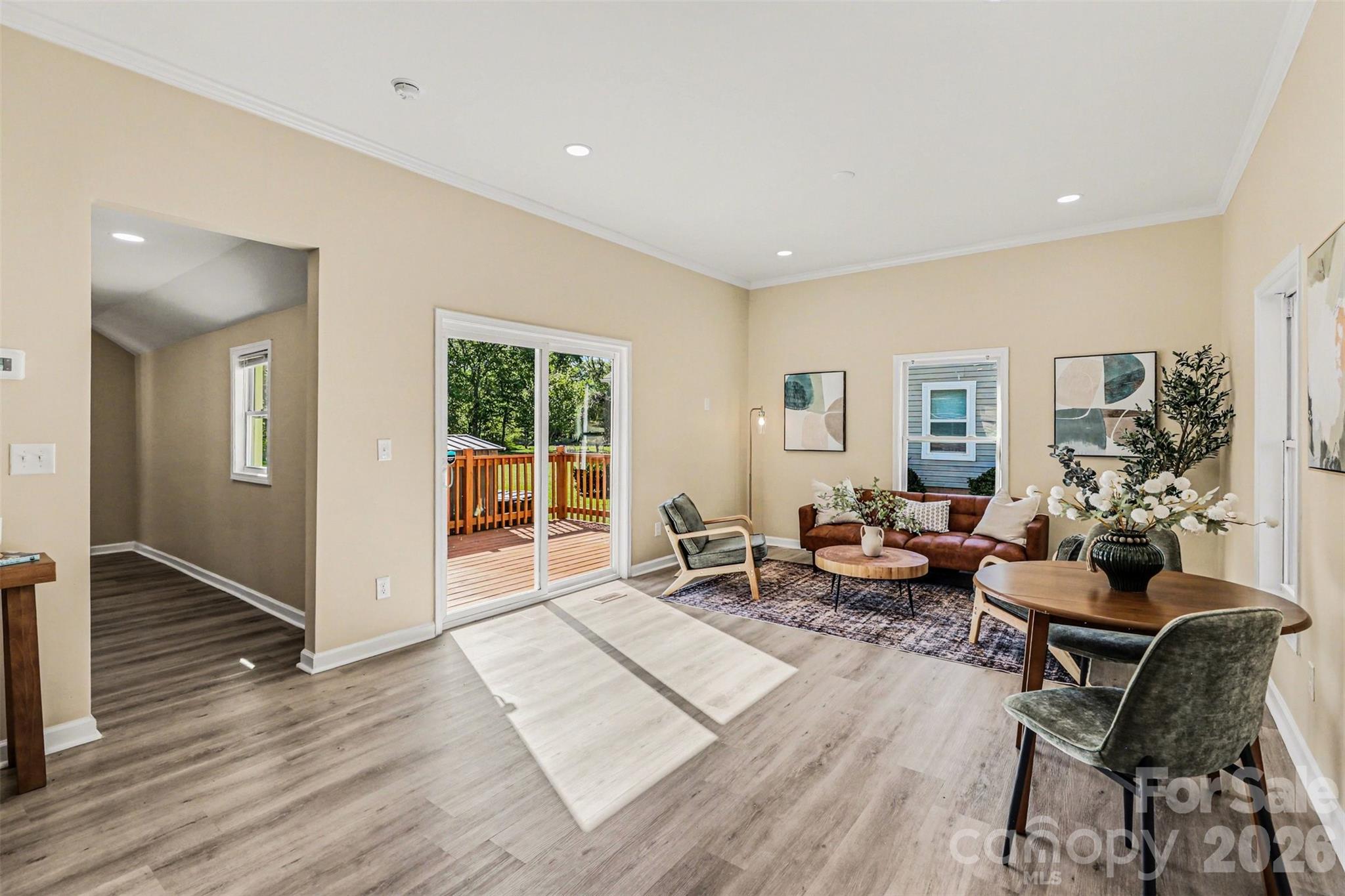 118 Glen Rae Street SW