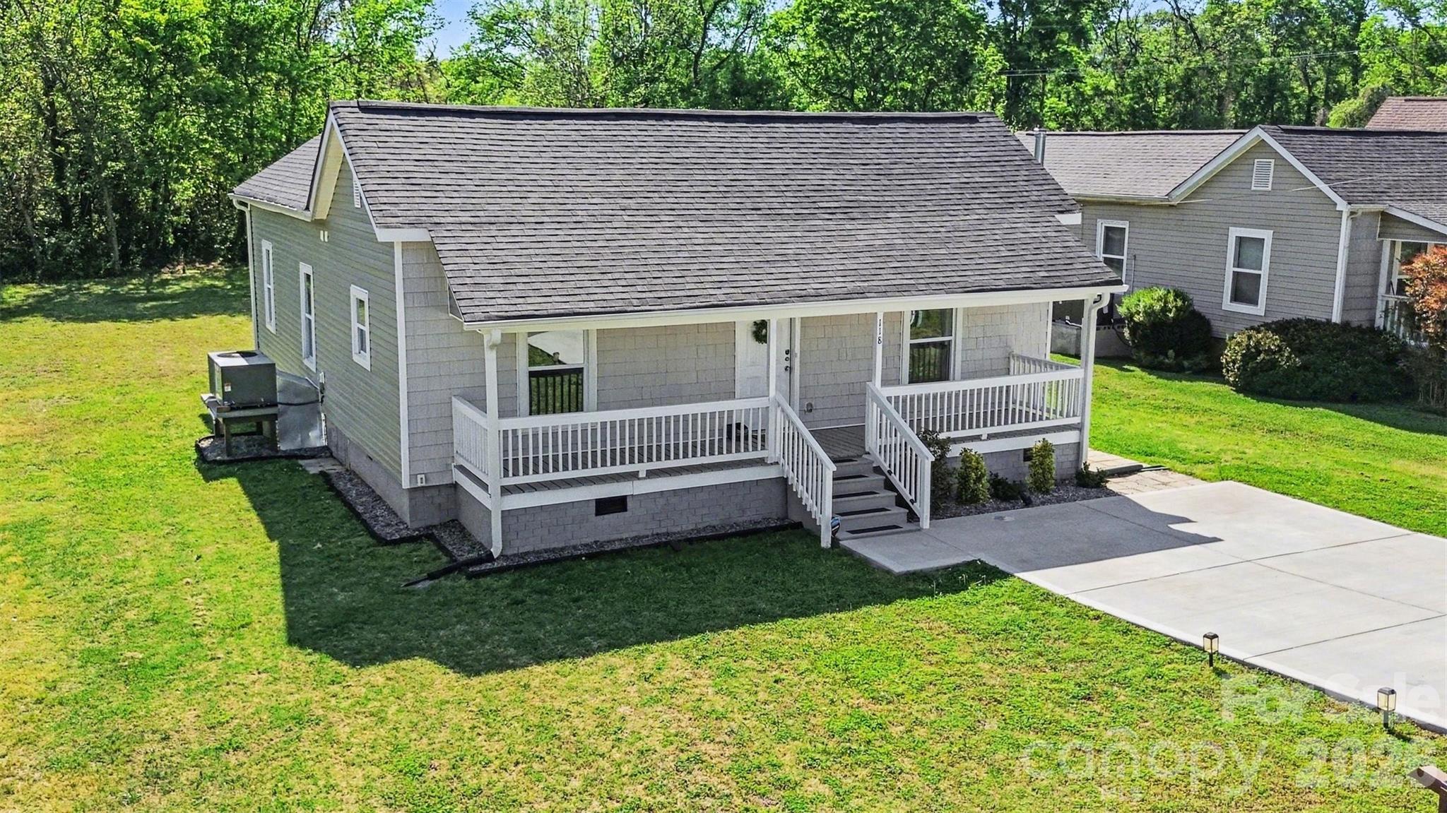 118 Glen Rae Street SW