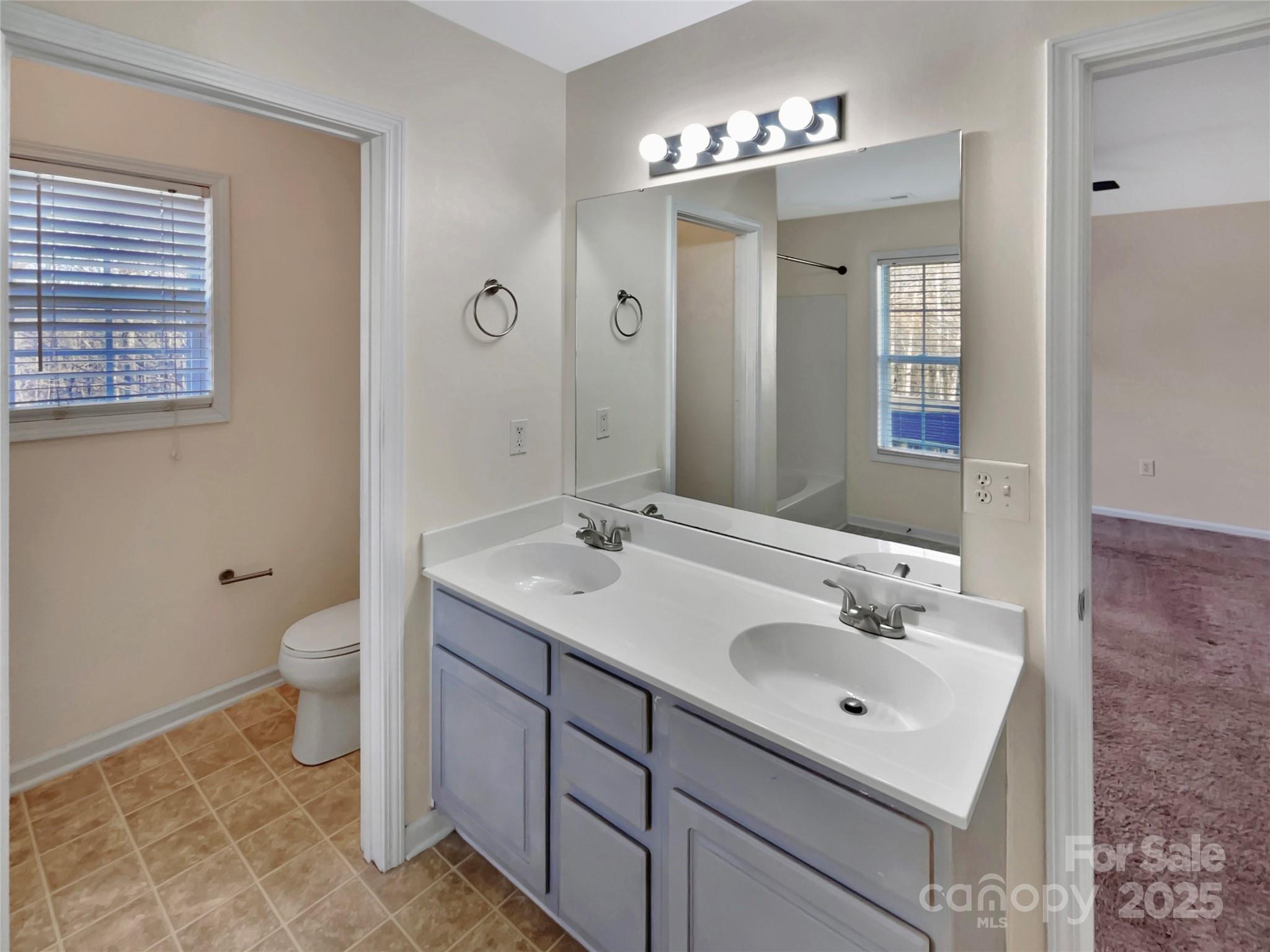 Adams Bluff - Residential