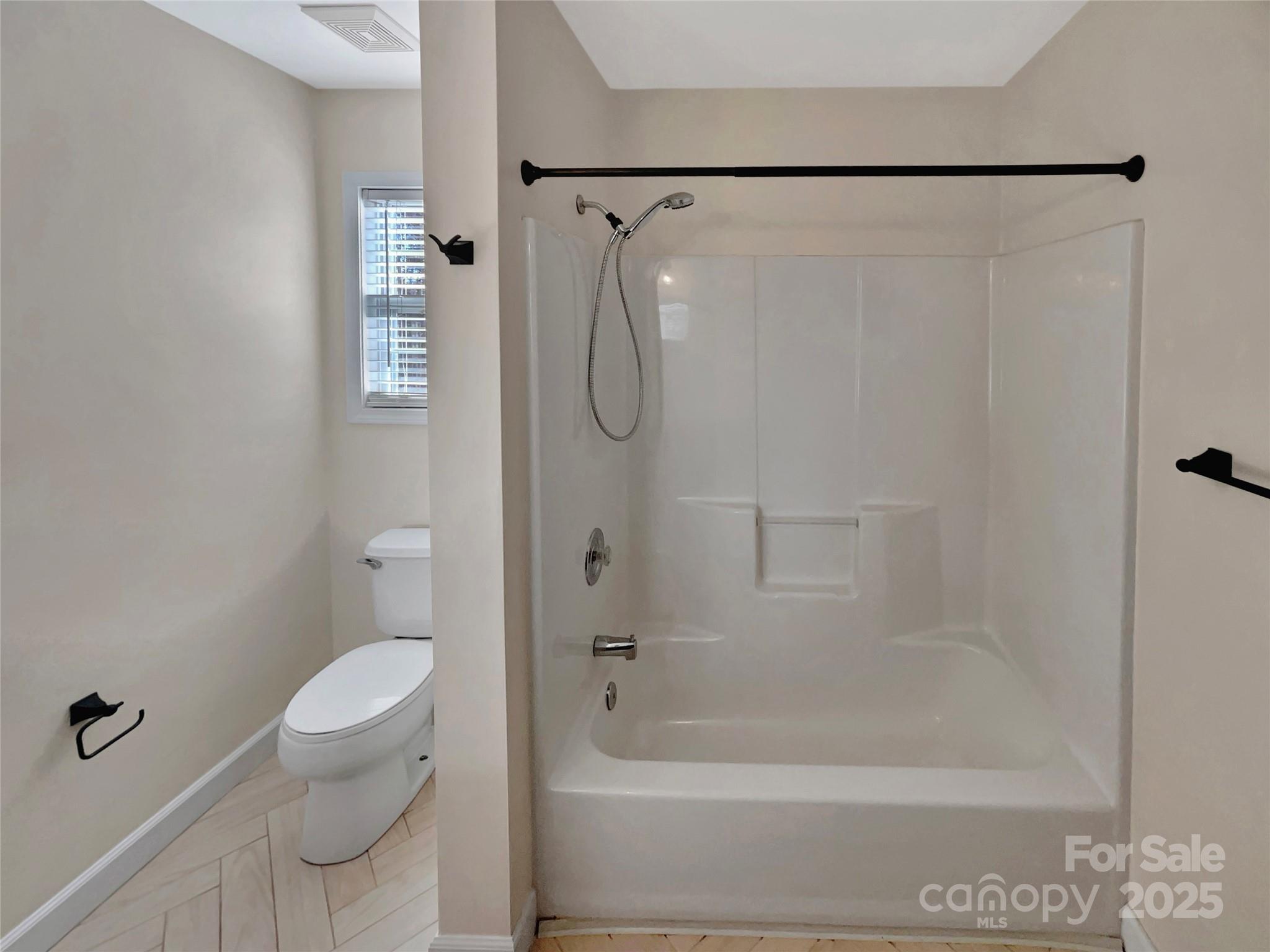 Adams Bluff - Residential