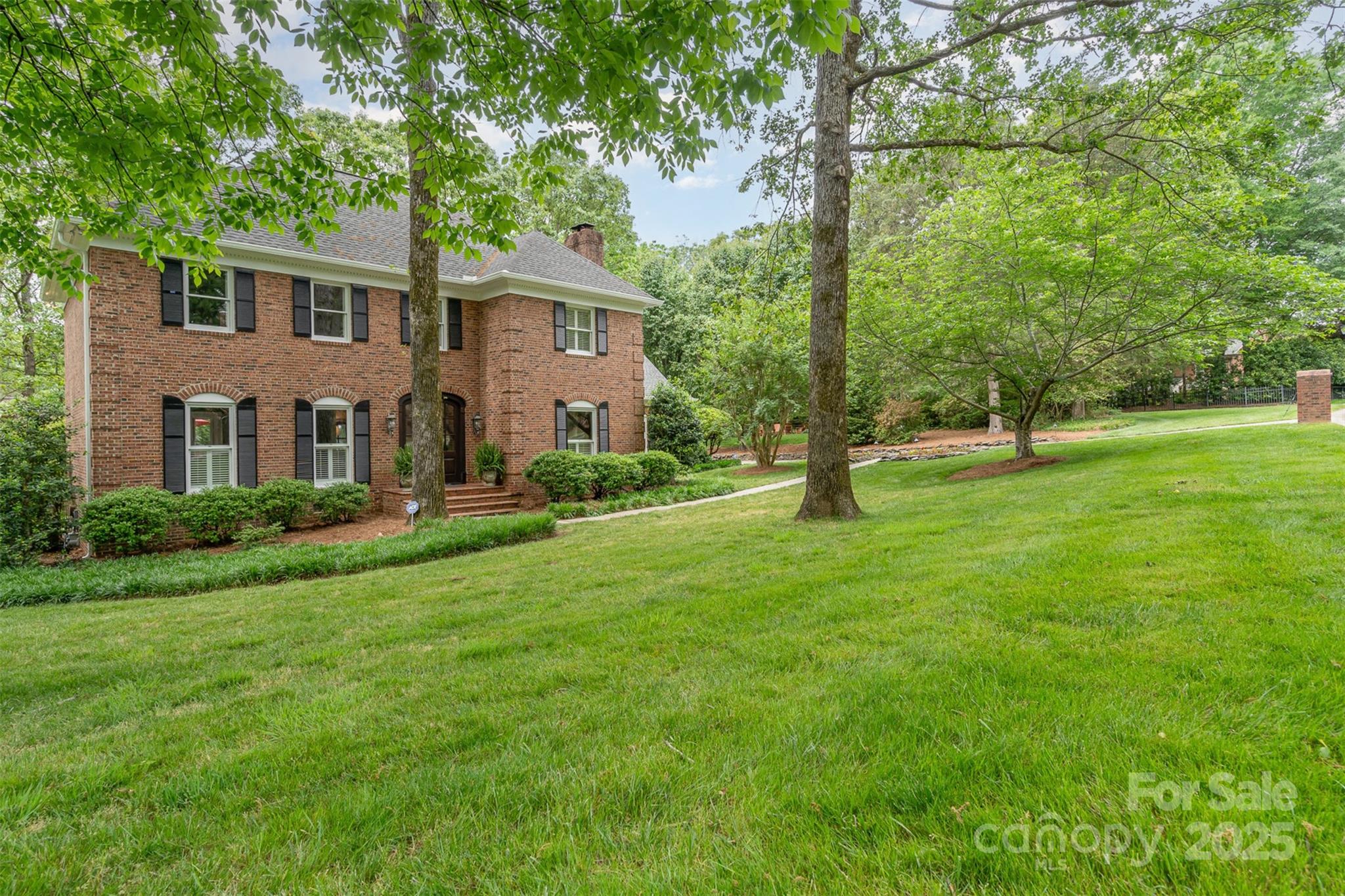2600 Oakmeade Drive
