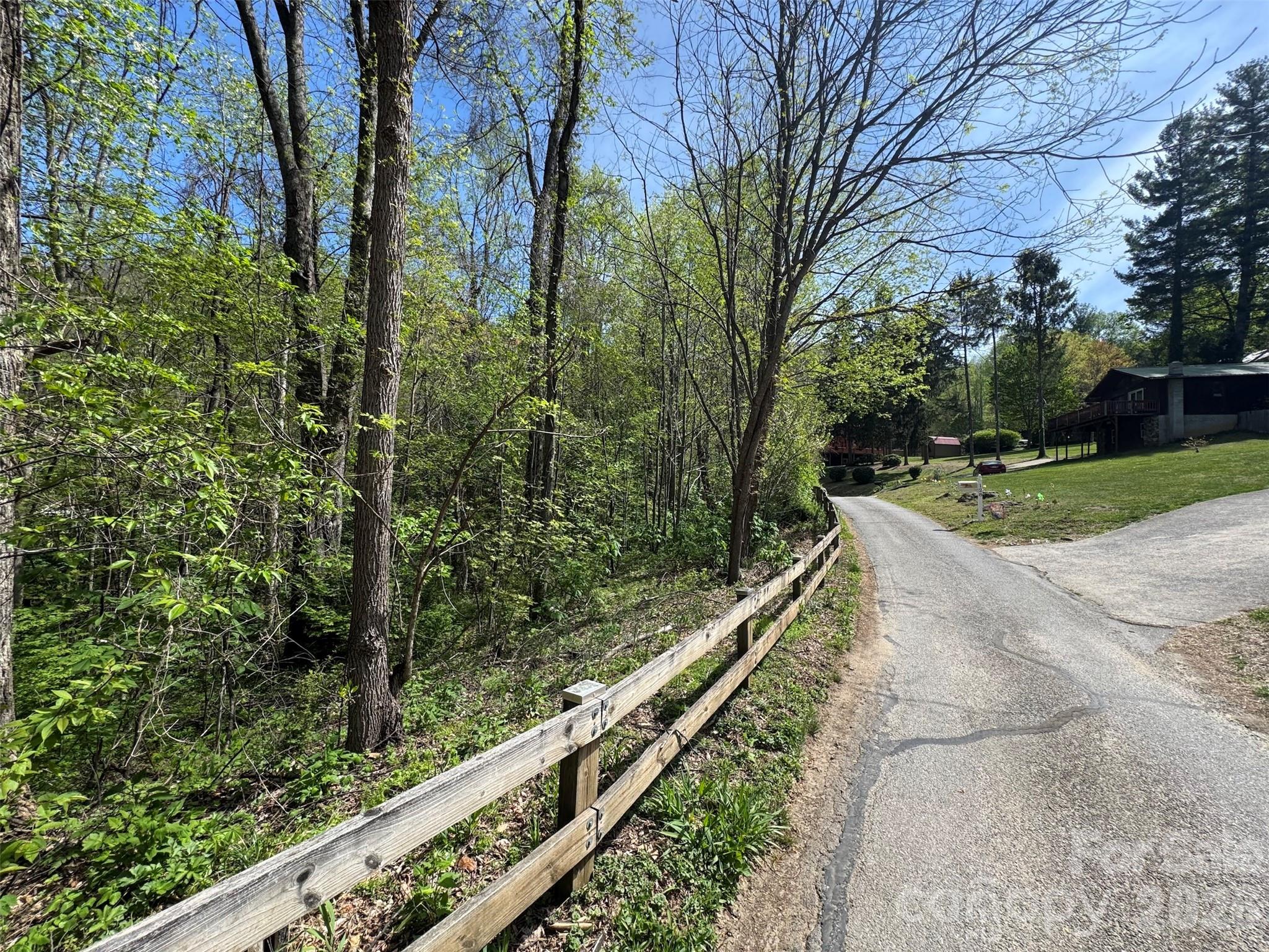 Chestnut Walk - Land