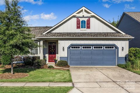 Photo of 1268 Independence Street, Tega Cay, SC 29708 (MLS # 4294213)