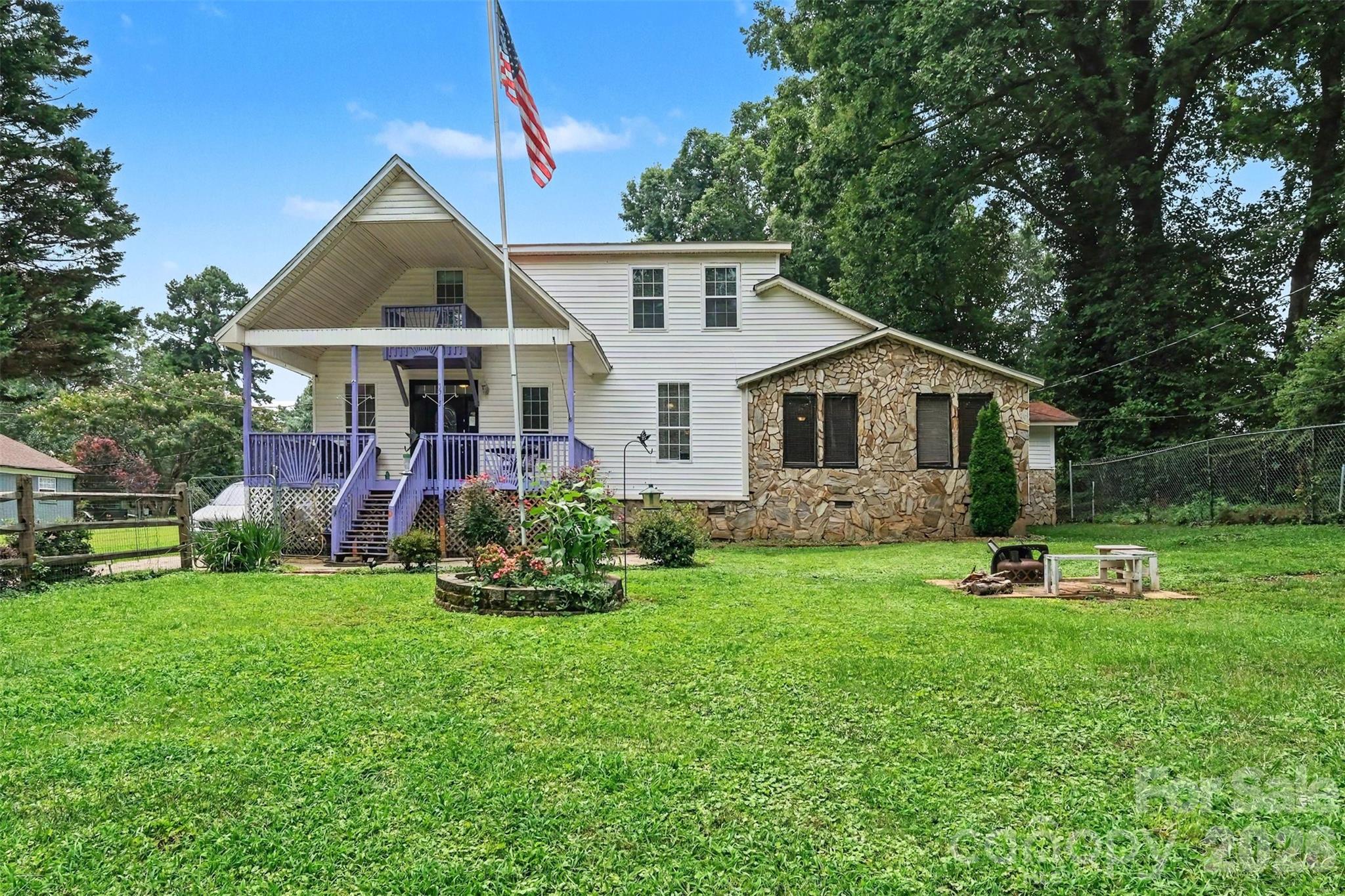 3315 Carver Place