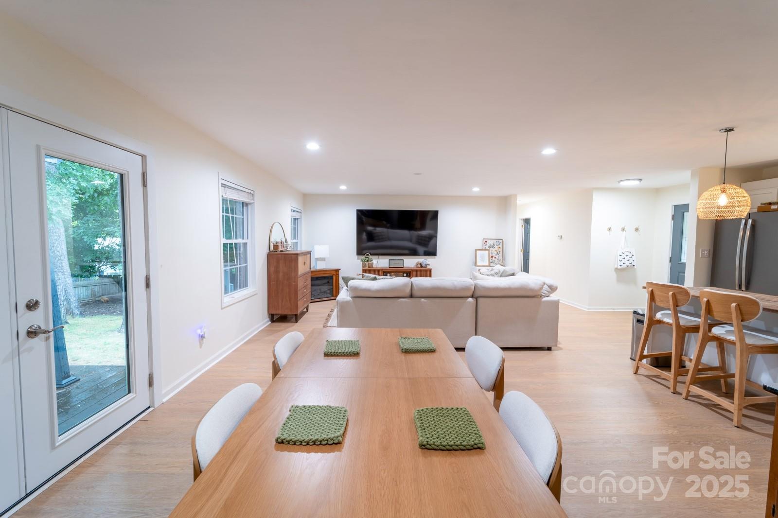 Tega Cay - Residential