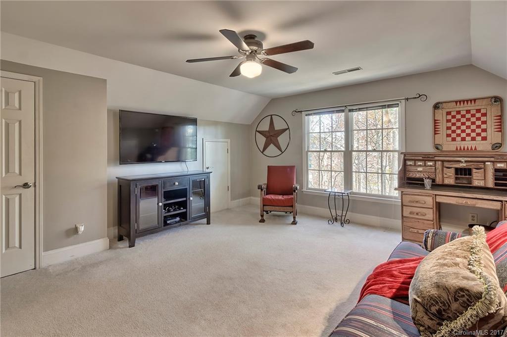 Beacon Knoll - Residential