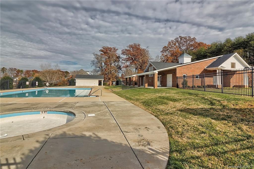 Beacon Knoll - Residential