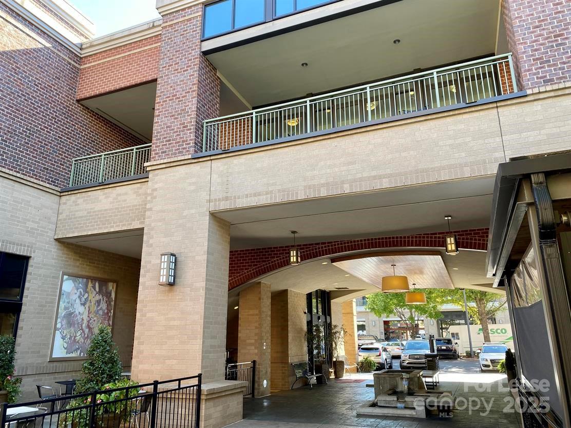 720 Governor Morrison Street 215