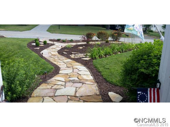 Larchmont Park - Residential