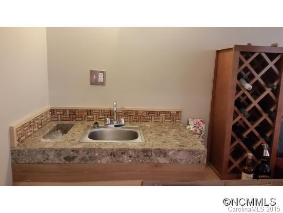 Larchmont Park - Residential