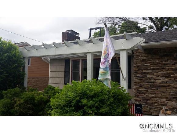 Larchmont Park - Residential