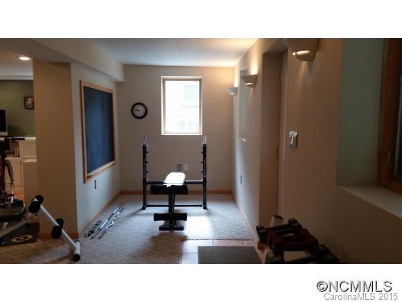 Larchmont Park - Residential