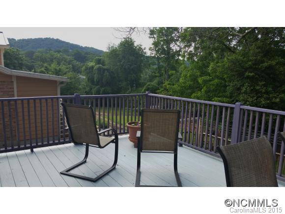 Larchmont Park - Residential