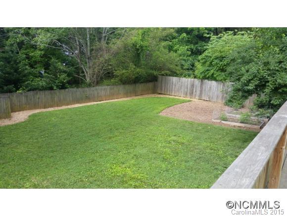 Larchmont Park - Residential