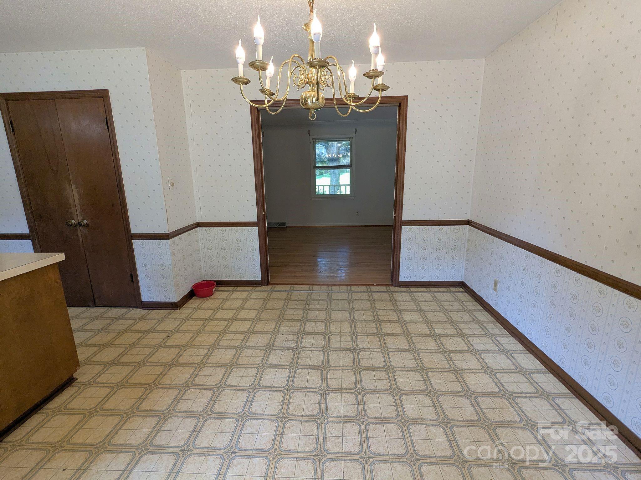 105 Redcoat Drive
