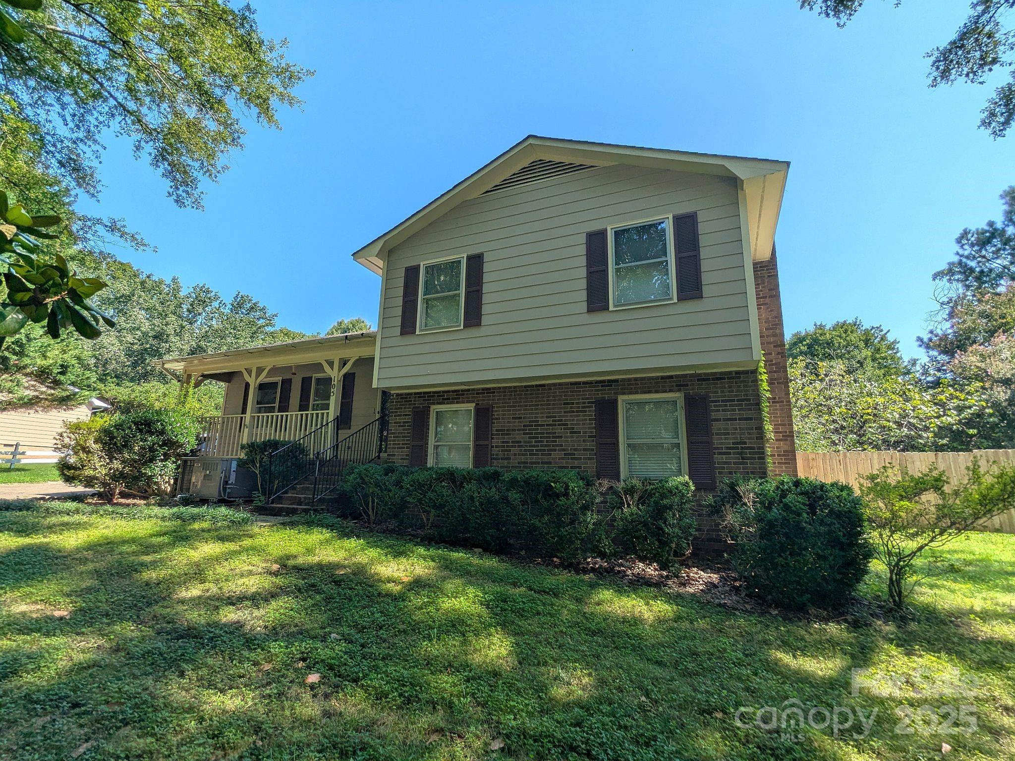 105 Redcoat Drive