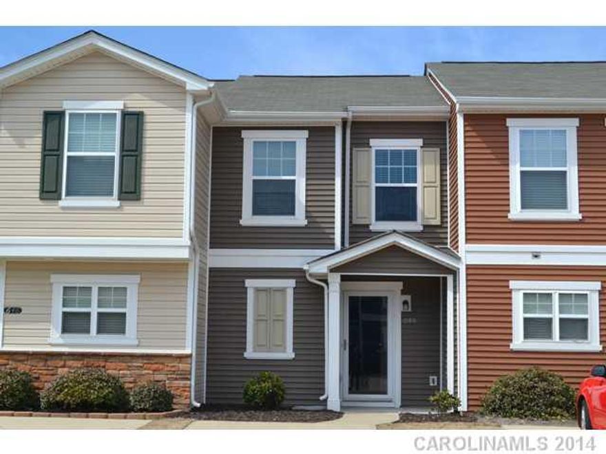 Great townhome in wonderful location.  This townhome offers great room, eat in kitchen, two bedrooms upstairs.  Storage closet.  Neighborhood has a pool!  Fort Mill Schools!  Convenient to I-77, the airport, shopping and many restaurants.