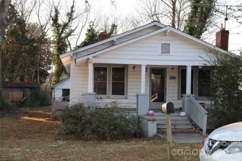 Photo of 1302 5th Street, Statesville, NC 28677 (MLS # 4362849)