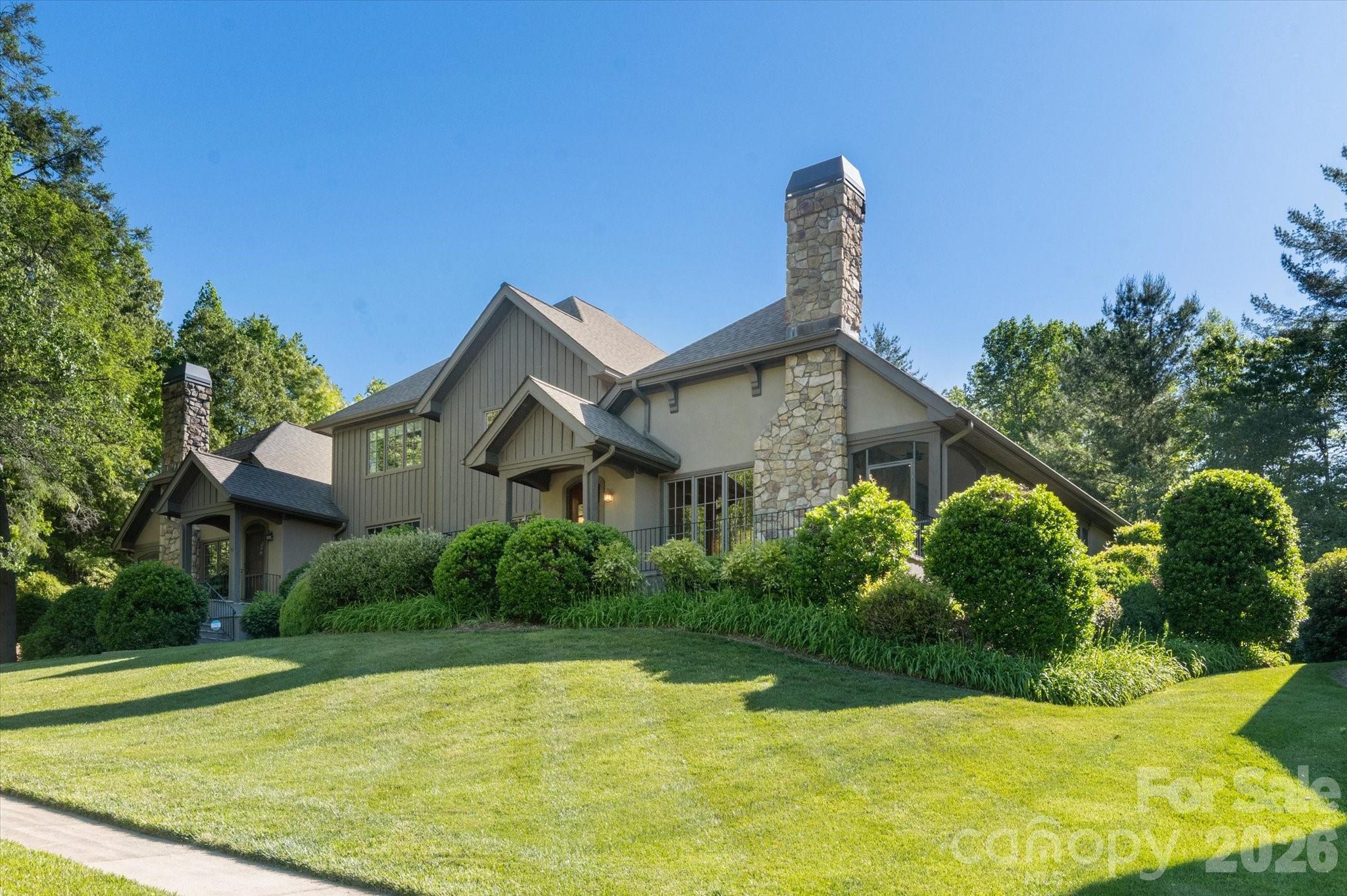 16 Hollyberry Lane