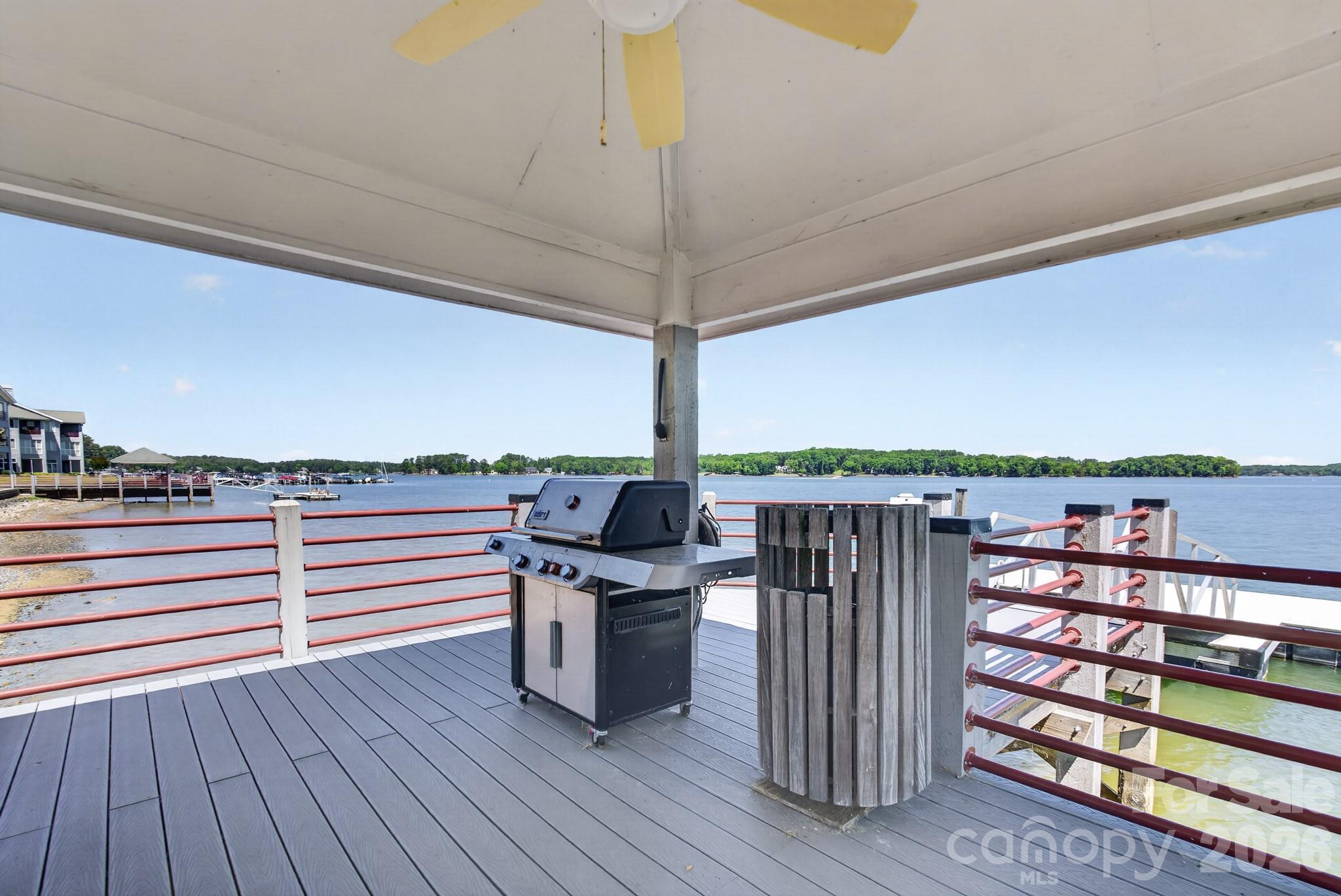 Lake Club - Residential