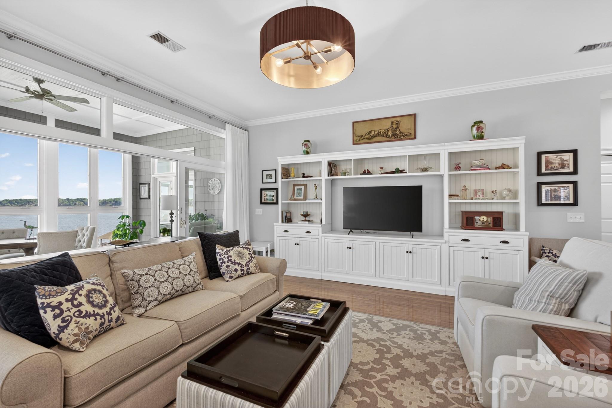 Lake Club - Residential