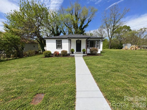 Photo of 142 S Ervin Avenue, Newton, NC 28658 (MLS # 4428739)