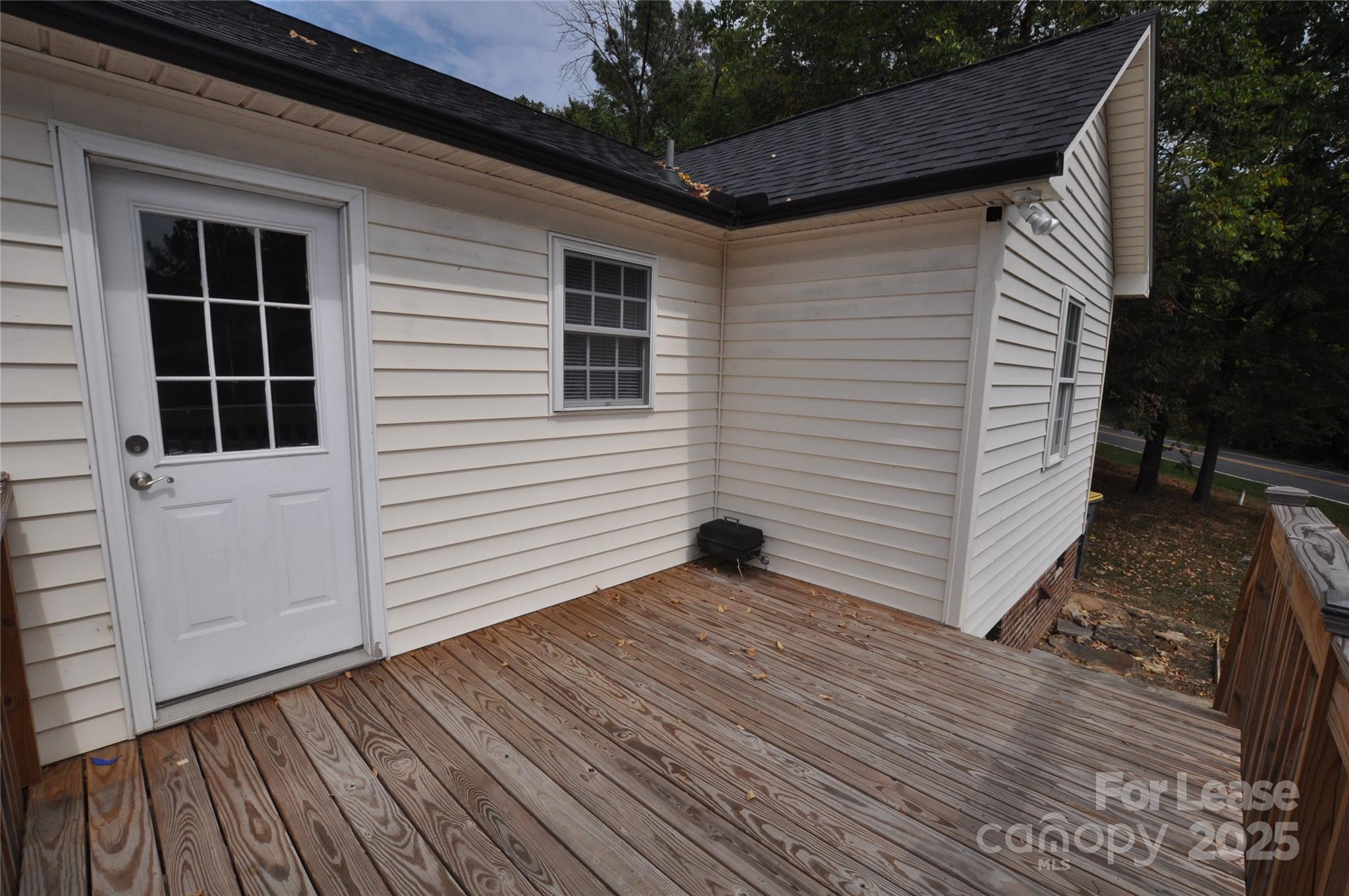 Moss Acres - Residential Lease