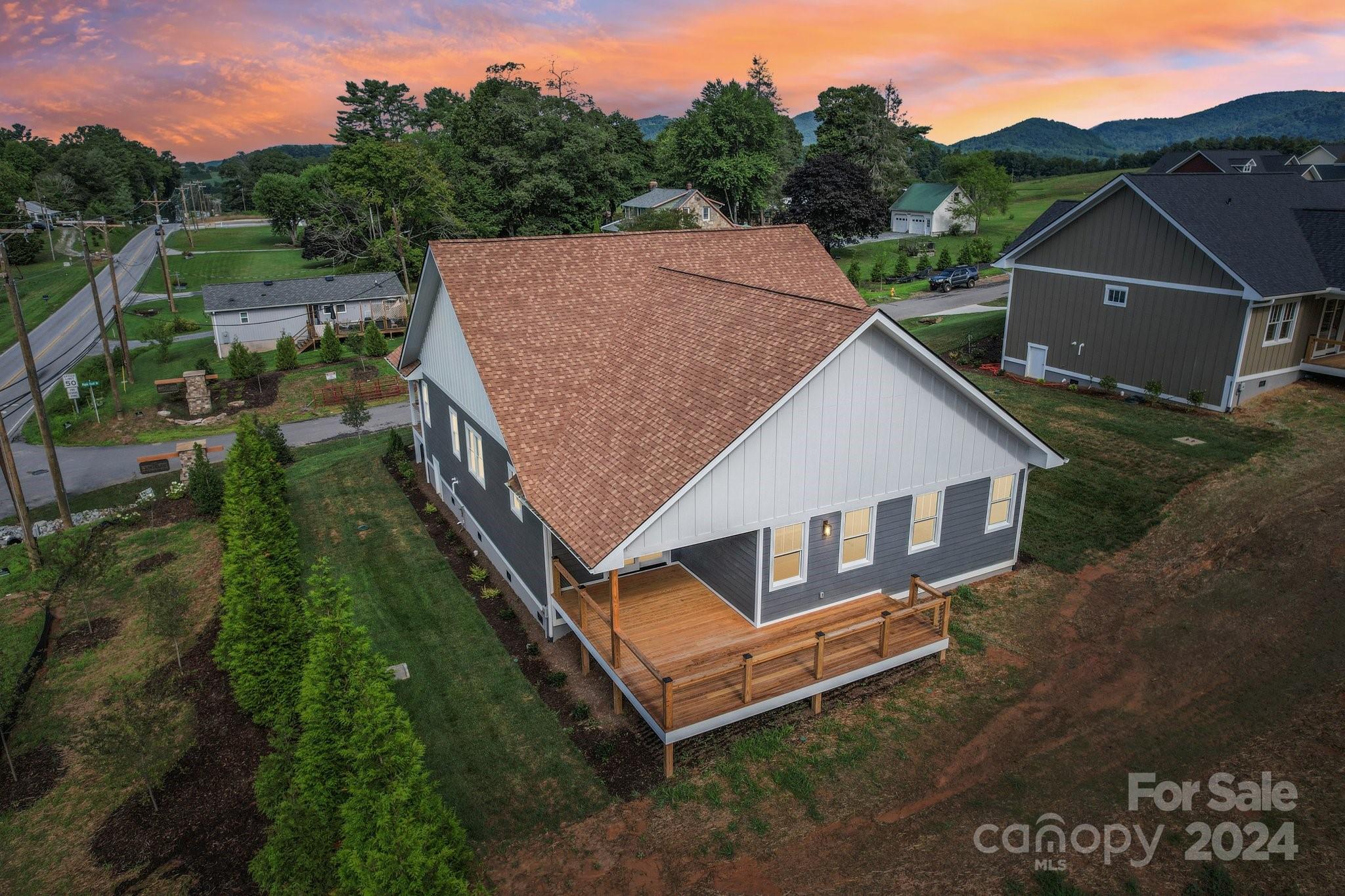 20 Maple Knoll Drive
