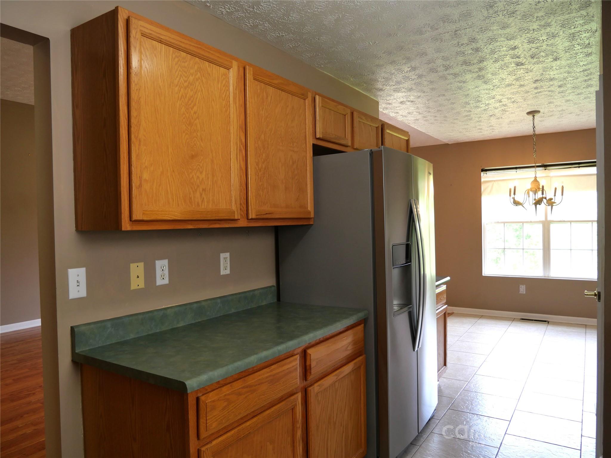 37 S Woodridge View Court