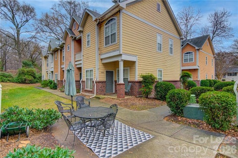 Photo of 1553 Pecan Avenue, Charlotte, NC 28205 (MLS # 4389230)