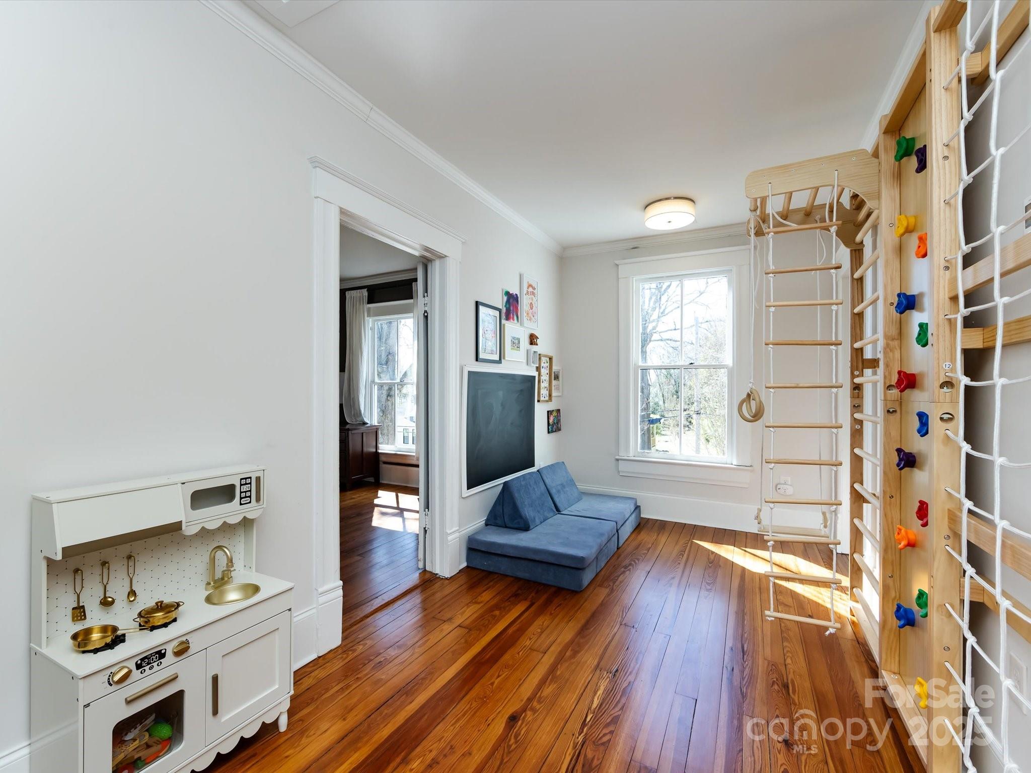 Downtown District - Residential