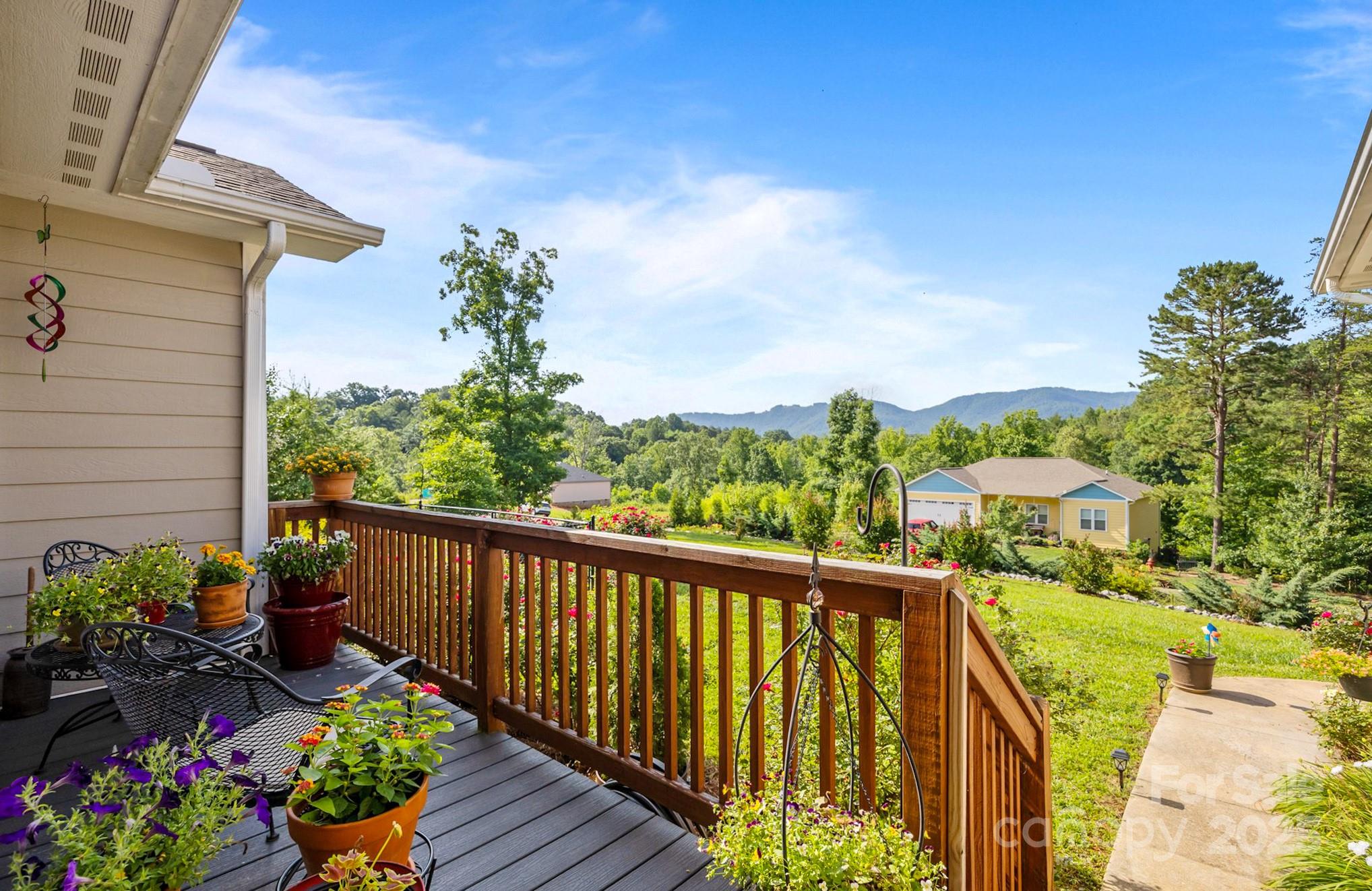 2369 Saratoga Run