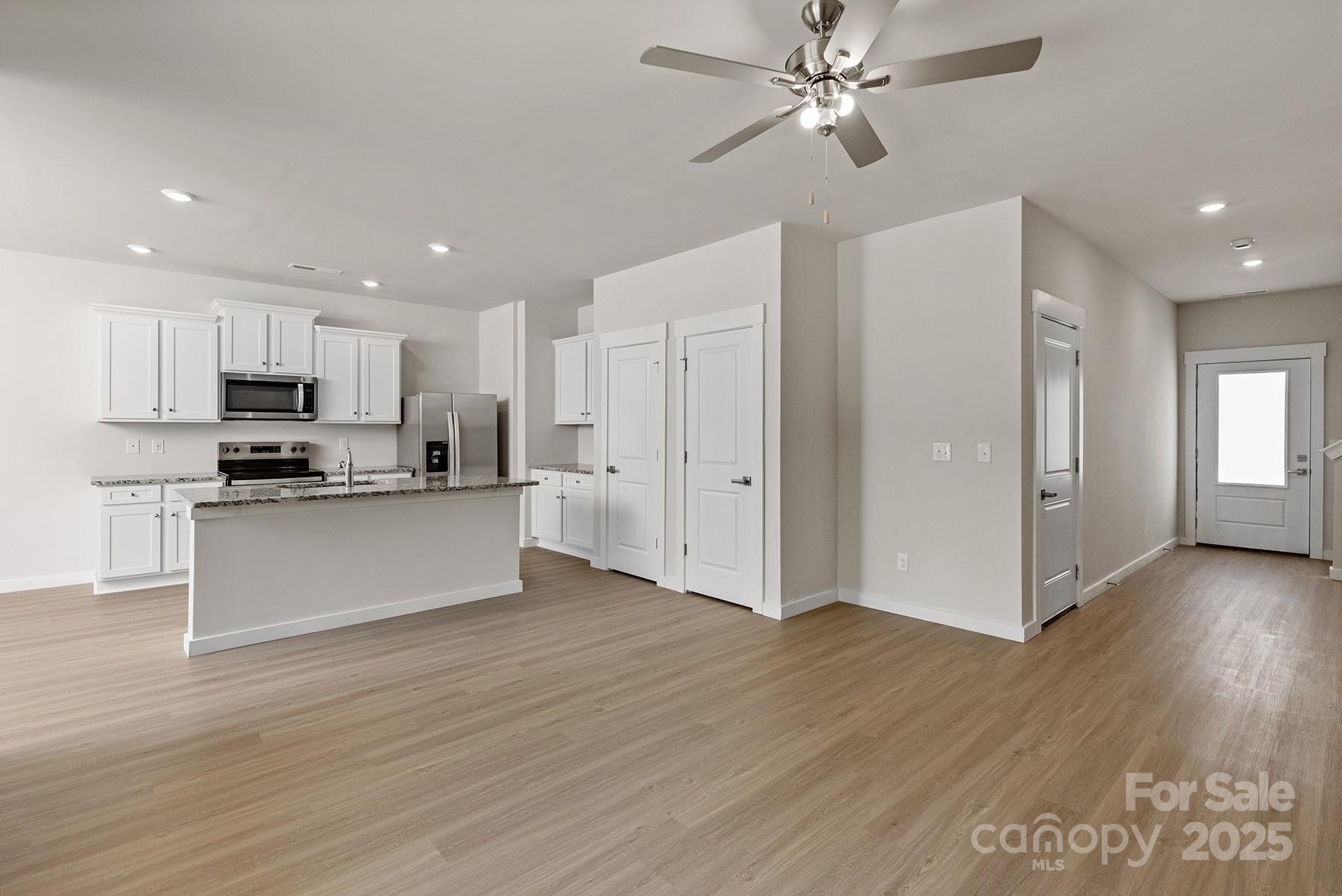 1512 Doran Terrace
