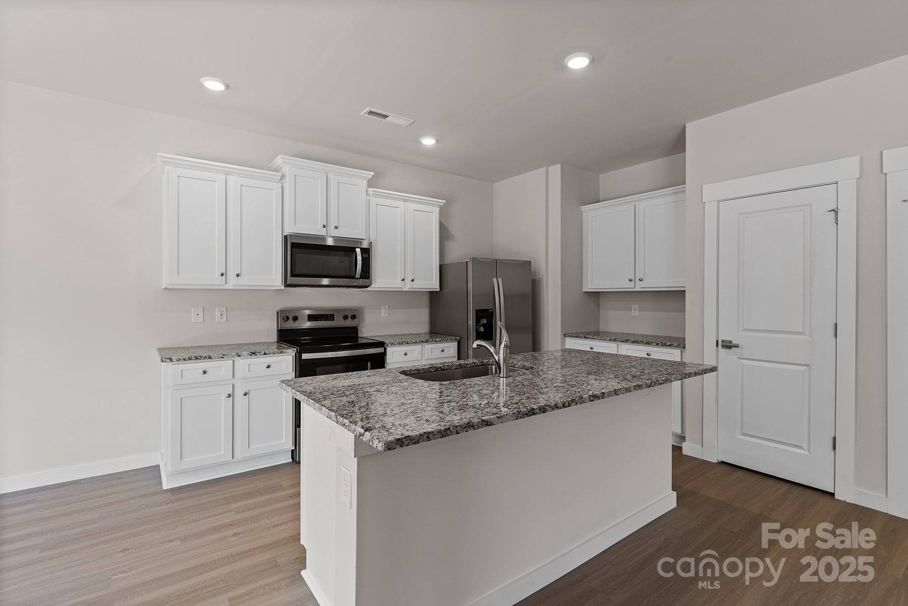 1512 Doran Terrace
