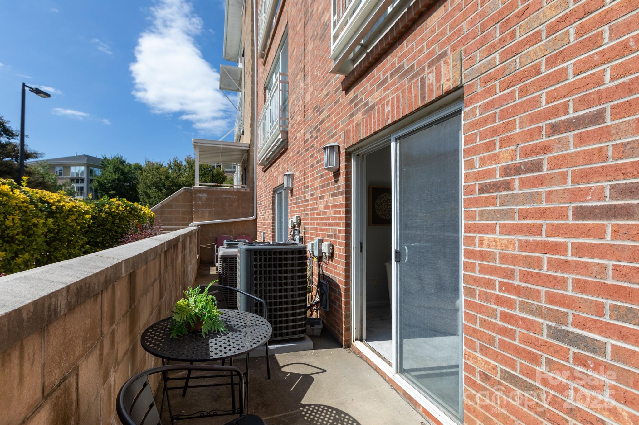 The Arts District - Residential