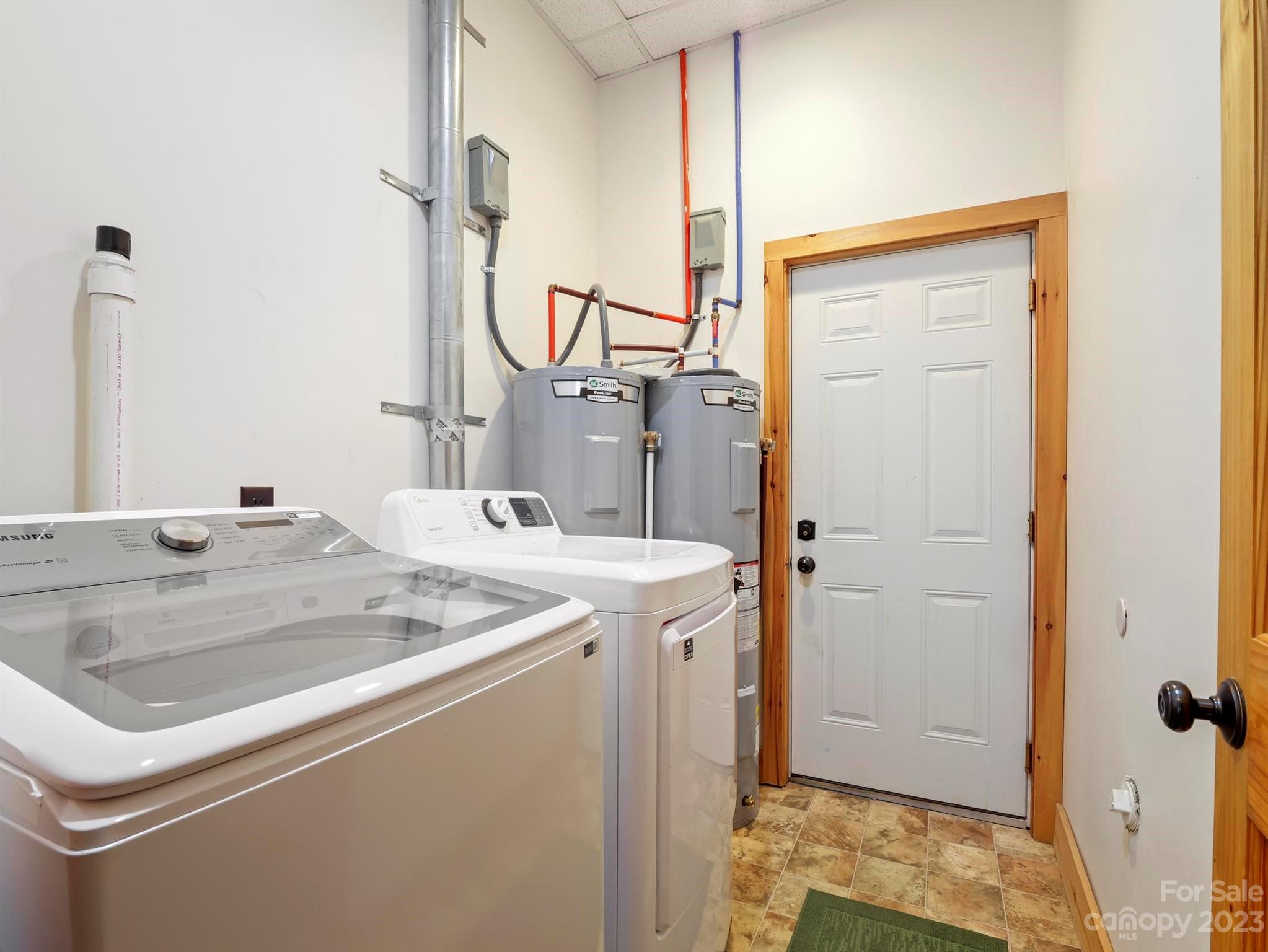 Rumbling Bald on Lake Lure - Residential