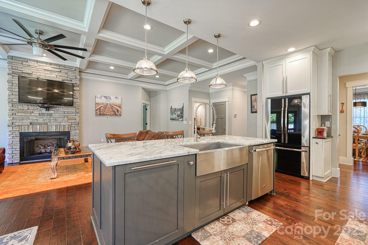 Woodfin Ridge - Residential Income