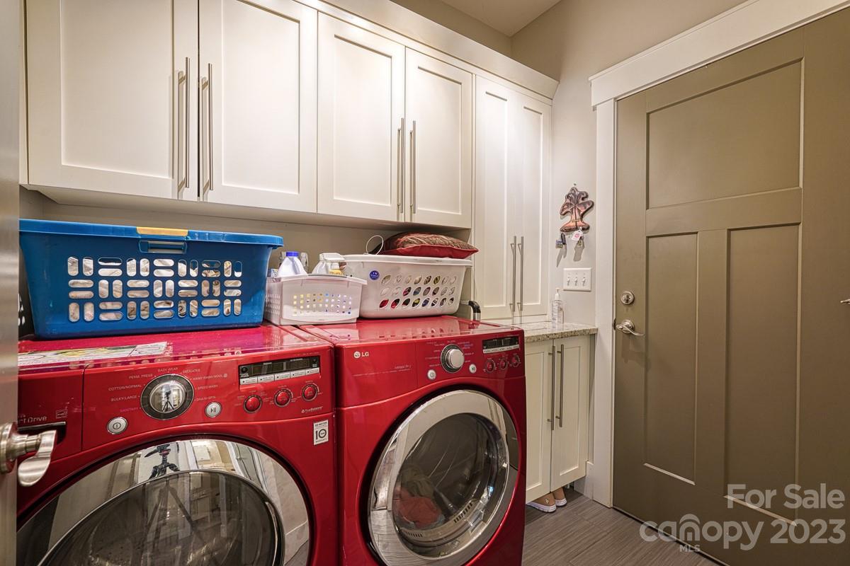 Woodfin Ridge - Residential Income