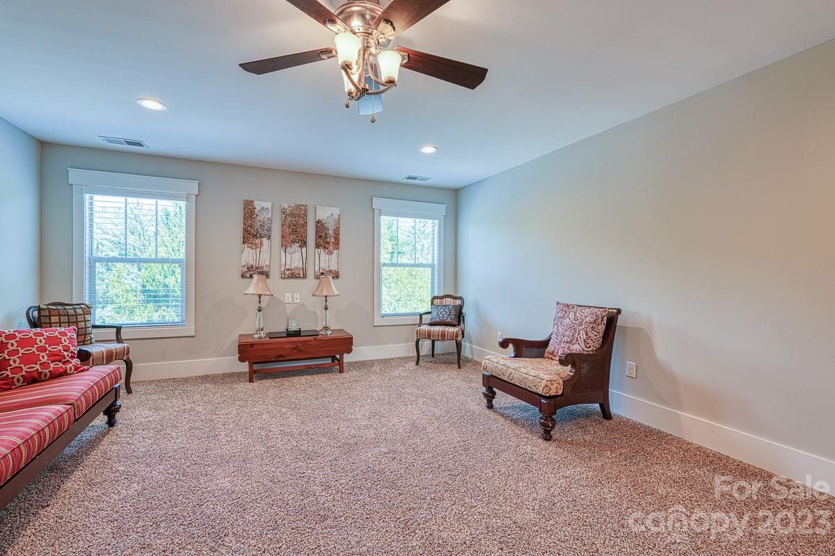 Woodfin Ridge - Residential Income