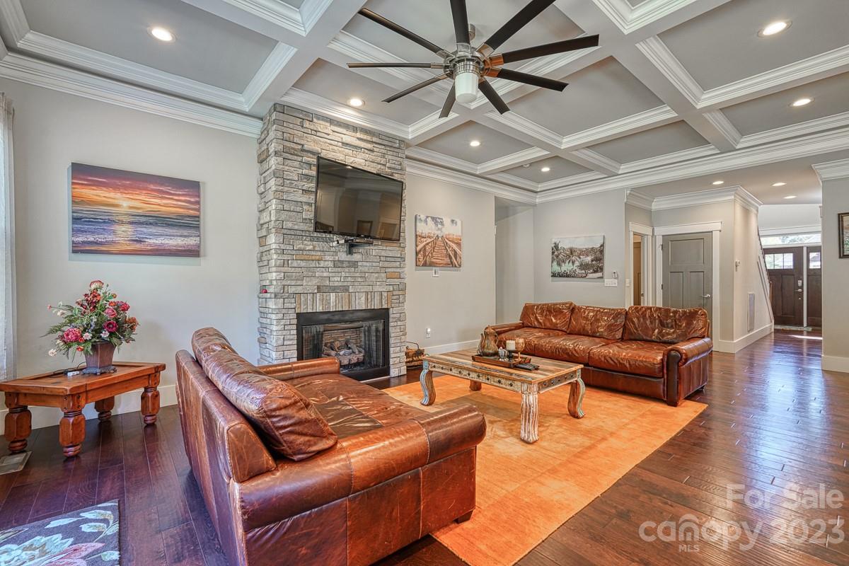 Woodfin Ridge - Residential Income