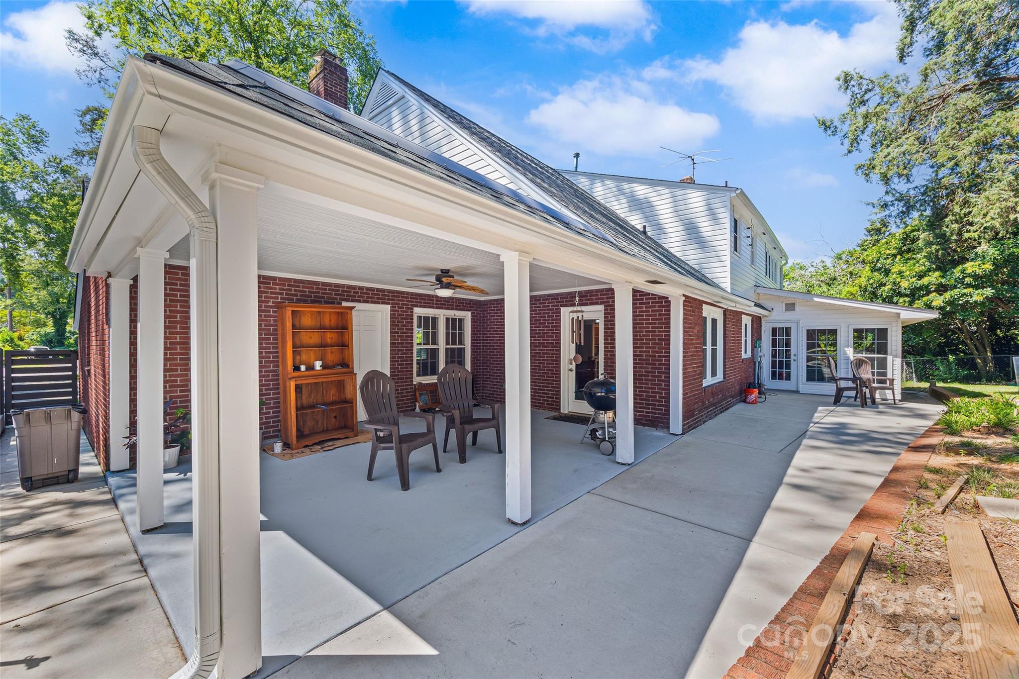 Seventeen Acres - Residential