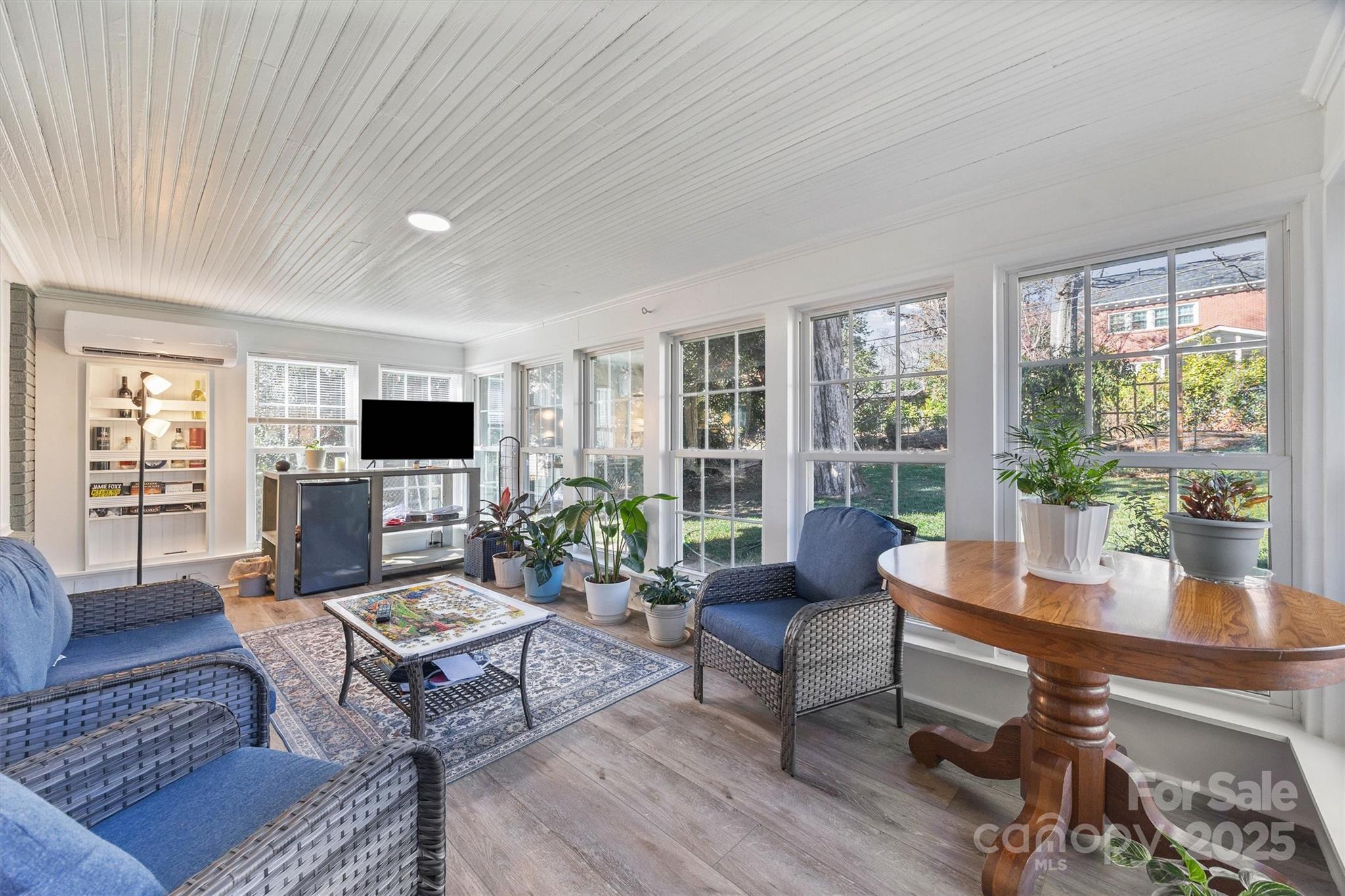 Seventeen Acres - Residential