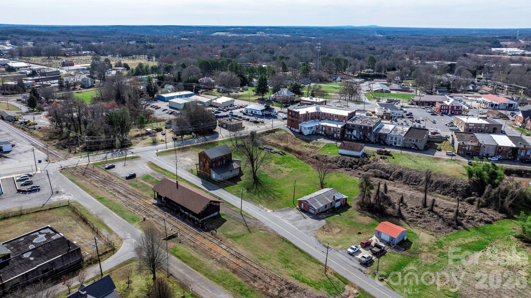 53 2nd Avenue N, Taylorsville, NC, 28681