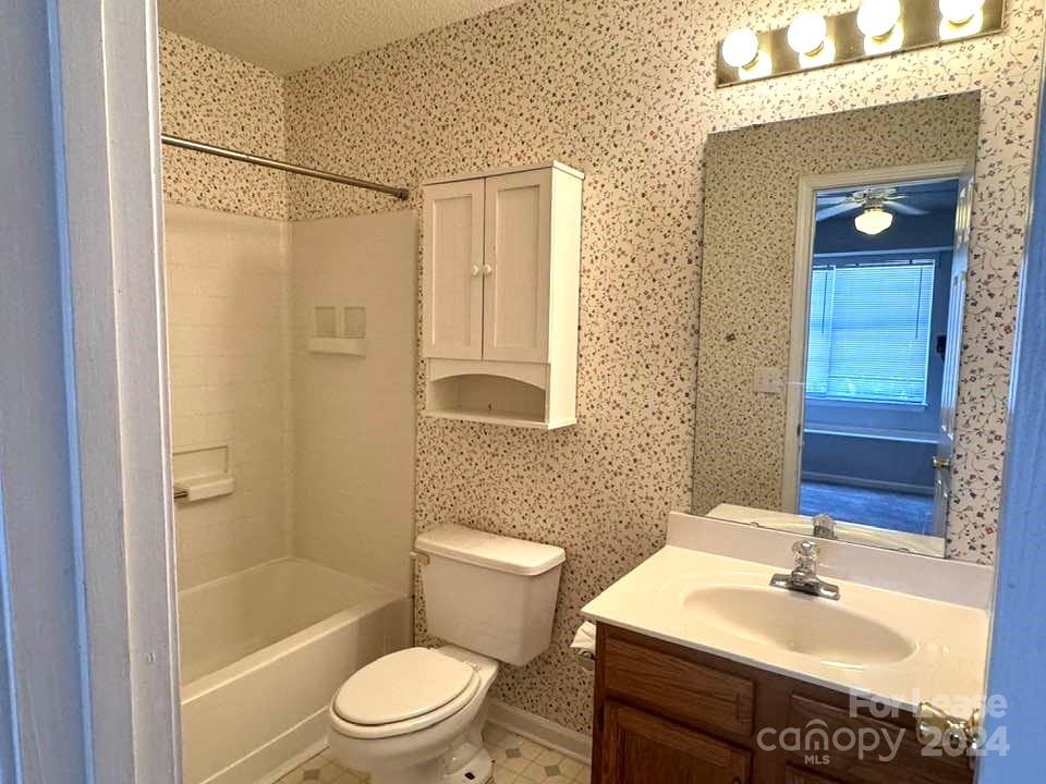 Roxborough - Residential Lease