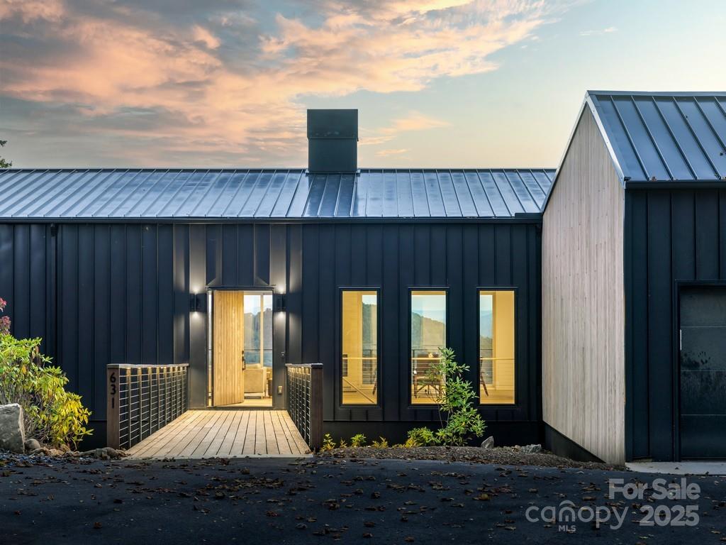 631 Elk Mountain Scenic Highway