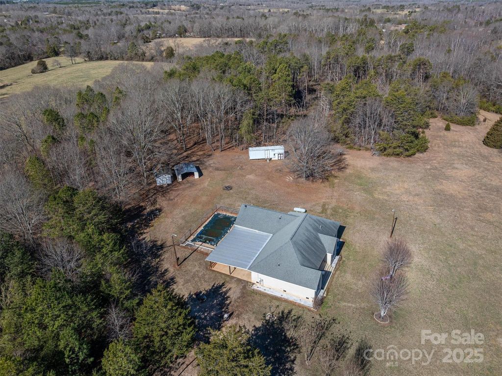 listing image 44