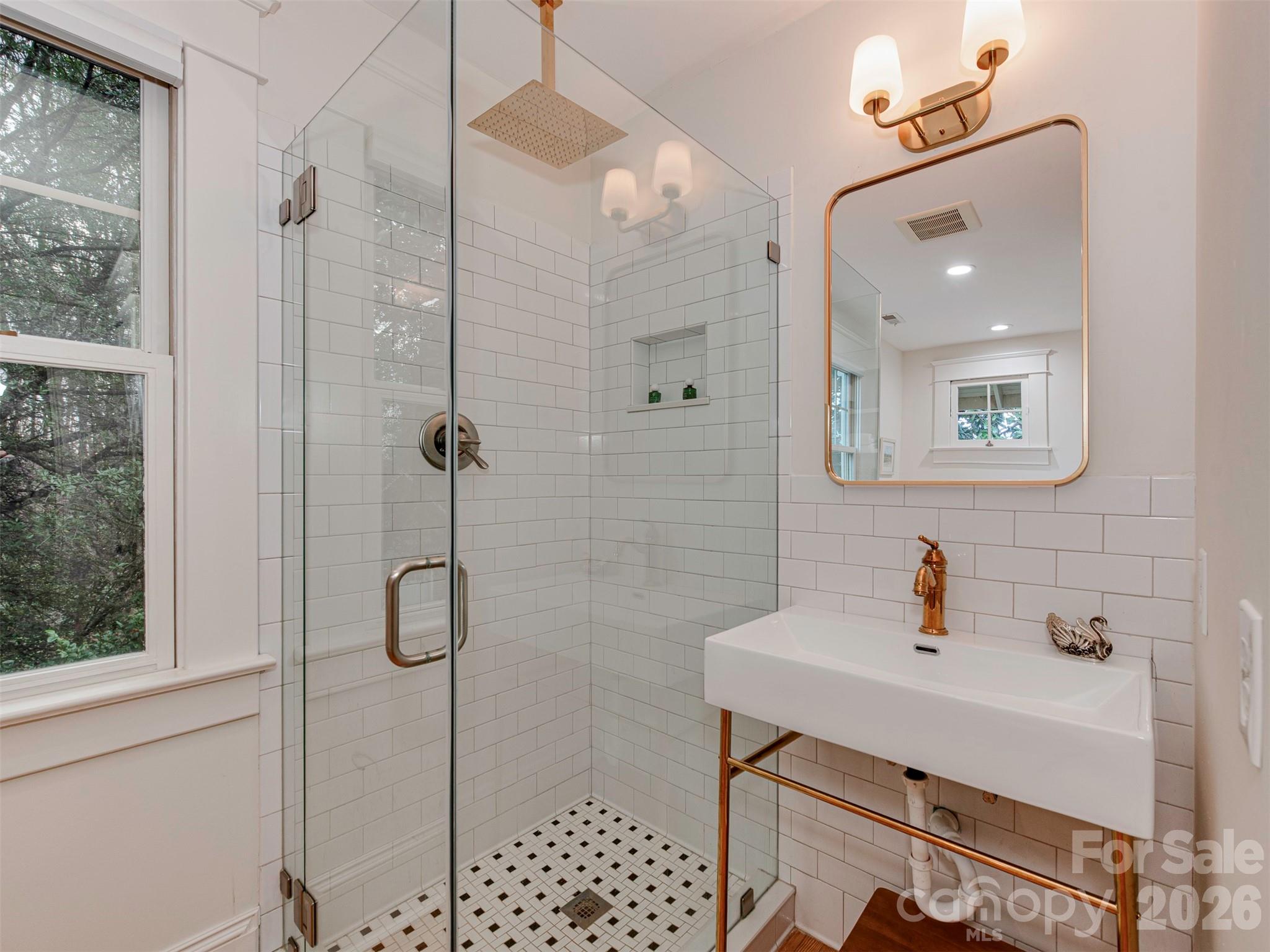 Elizabeth - Residential